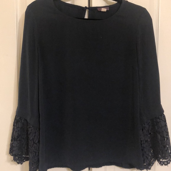 Blue Blouse 💙 Winged Sleeves - Picture 3 of 6